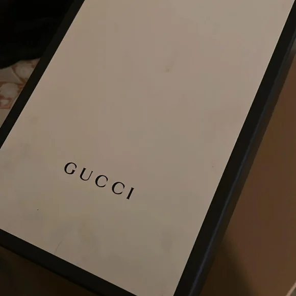 Gucci Pink Women's Sneakers - Picture 2 of 6